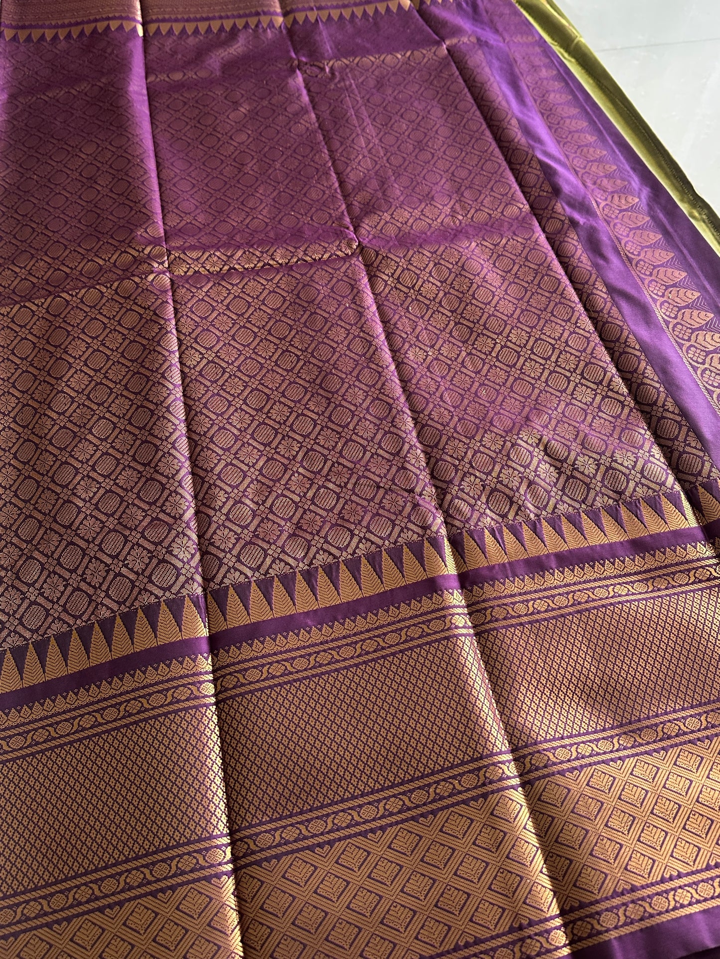 Mehendi Green Semi Kanchivaram Pattu