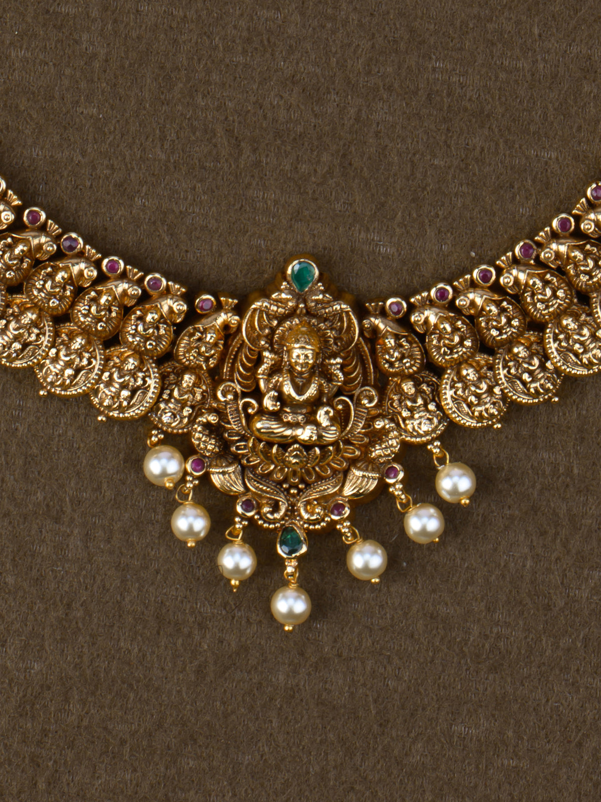 Nidhi Lakshmi Temple Haaram Set - pendant close-up