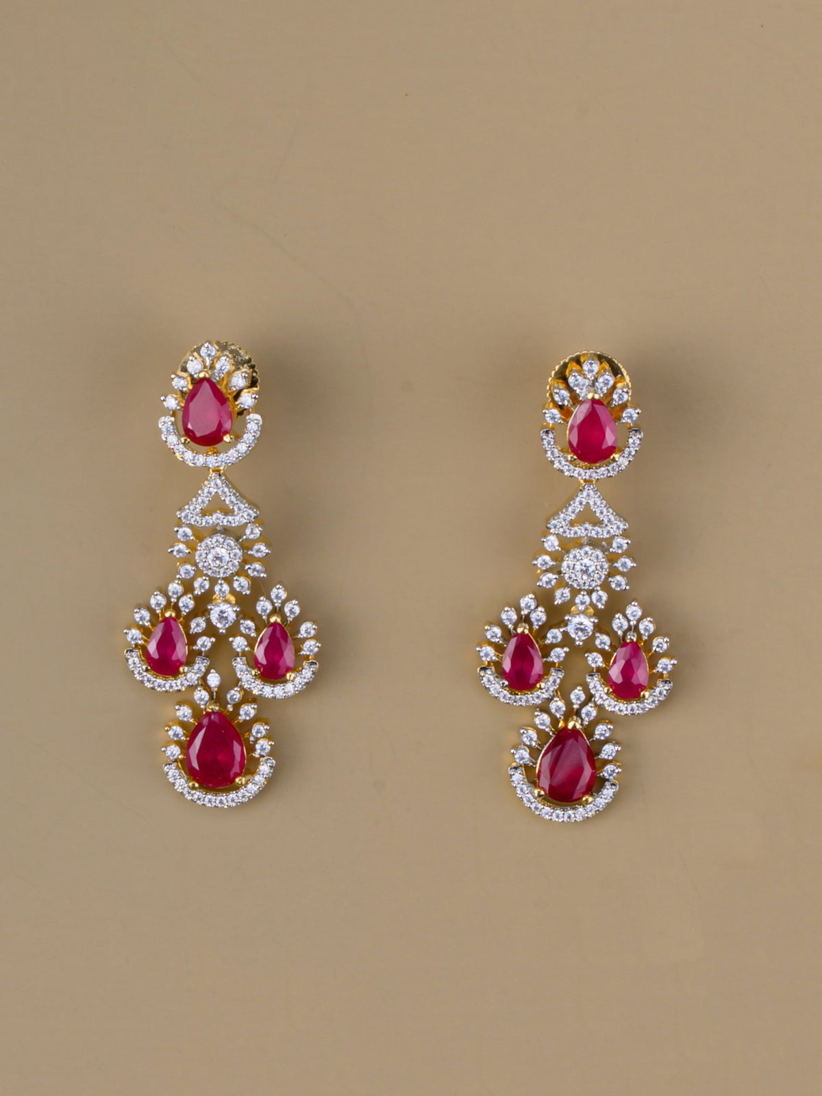 Monaalya Diamond Necklace