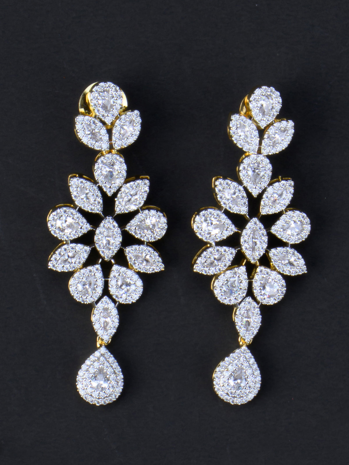 Vallari AD Necklace Set - earrings