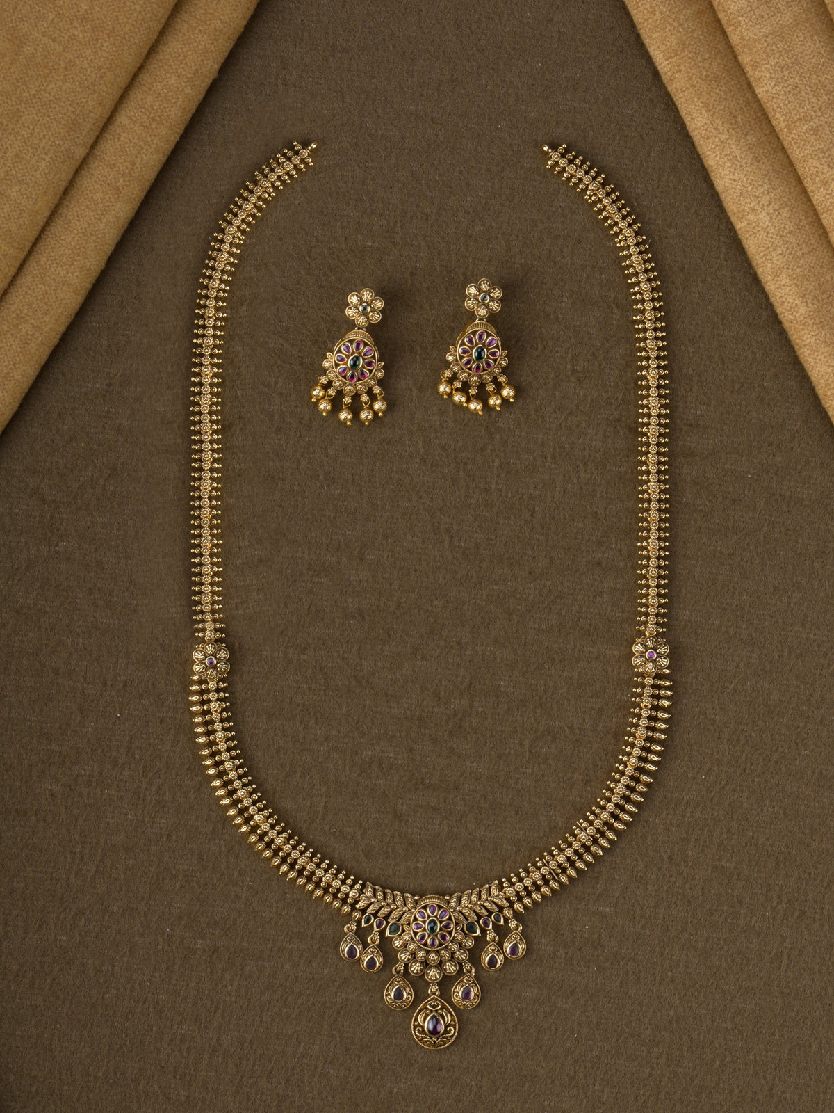 Antique Ruby Kemp Floral Leaf Haaram with matching earrings