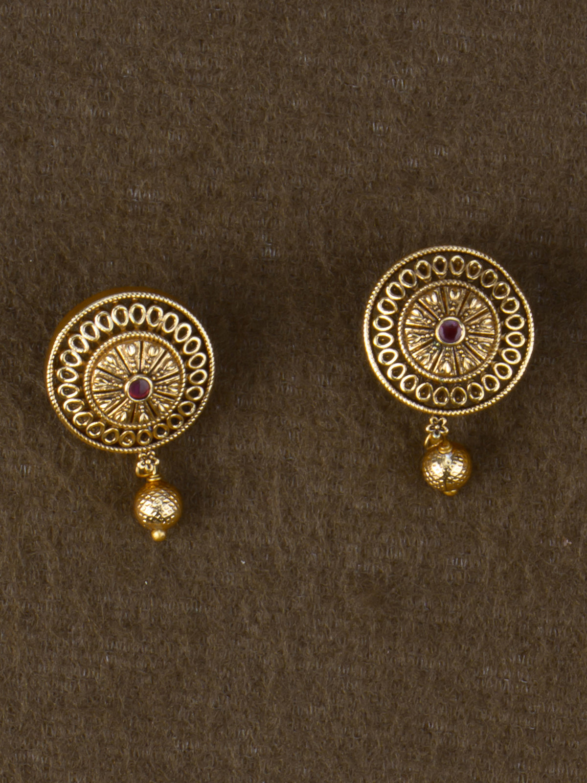 Suryachakra Antique Necklace Set - Red earrings