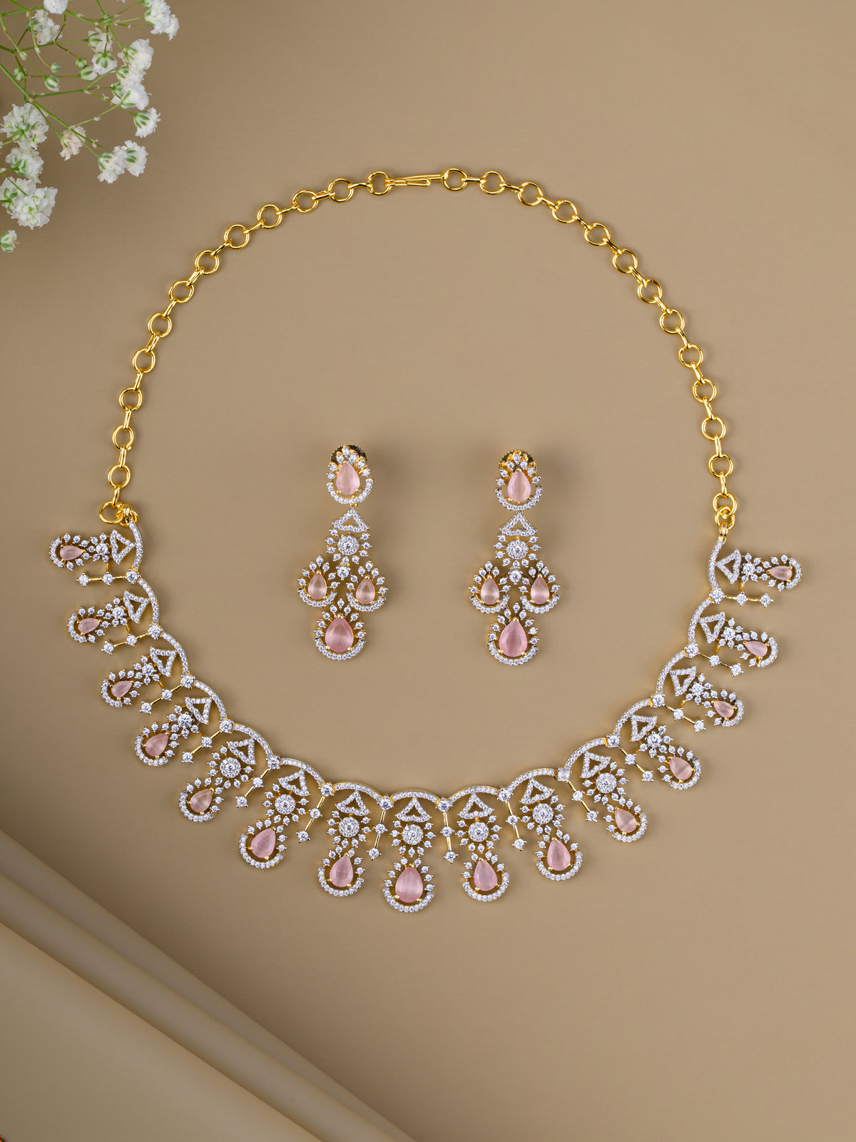 Monaalya Diamond Necklace