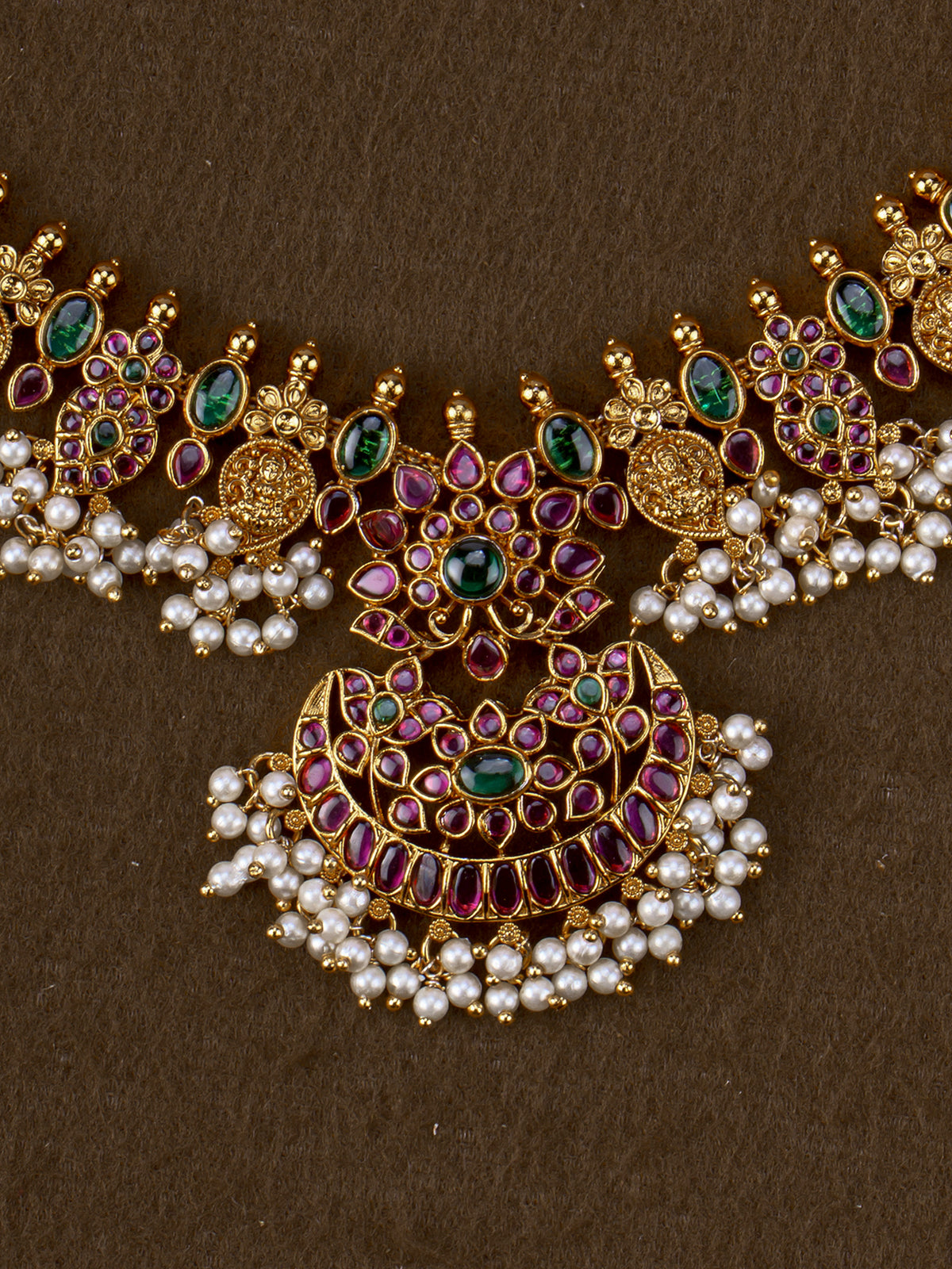 Chandrika Kemp Guttapusalu Necklace Set