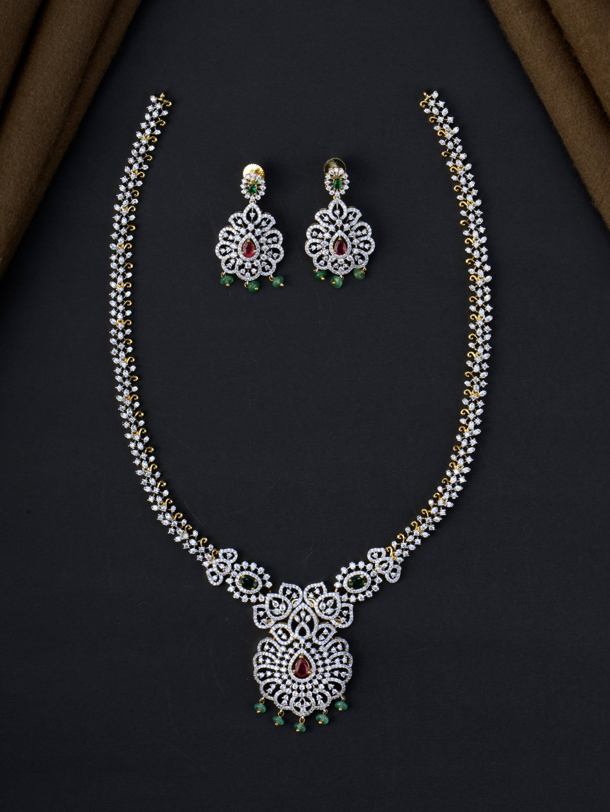 Vaijayanti AD Long Necklace Set