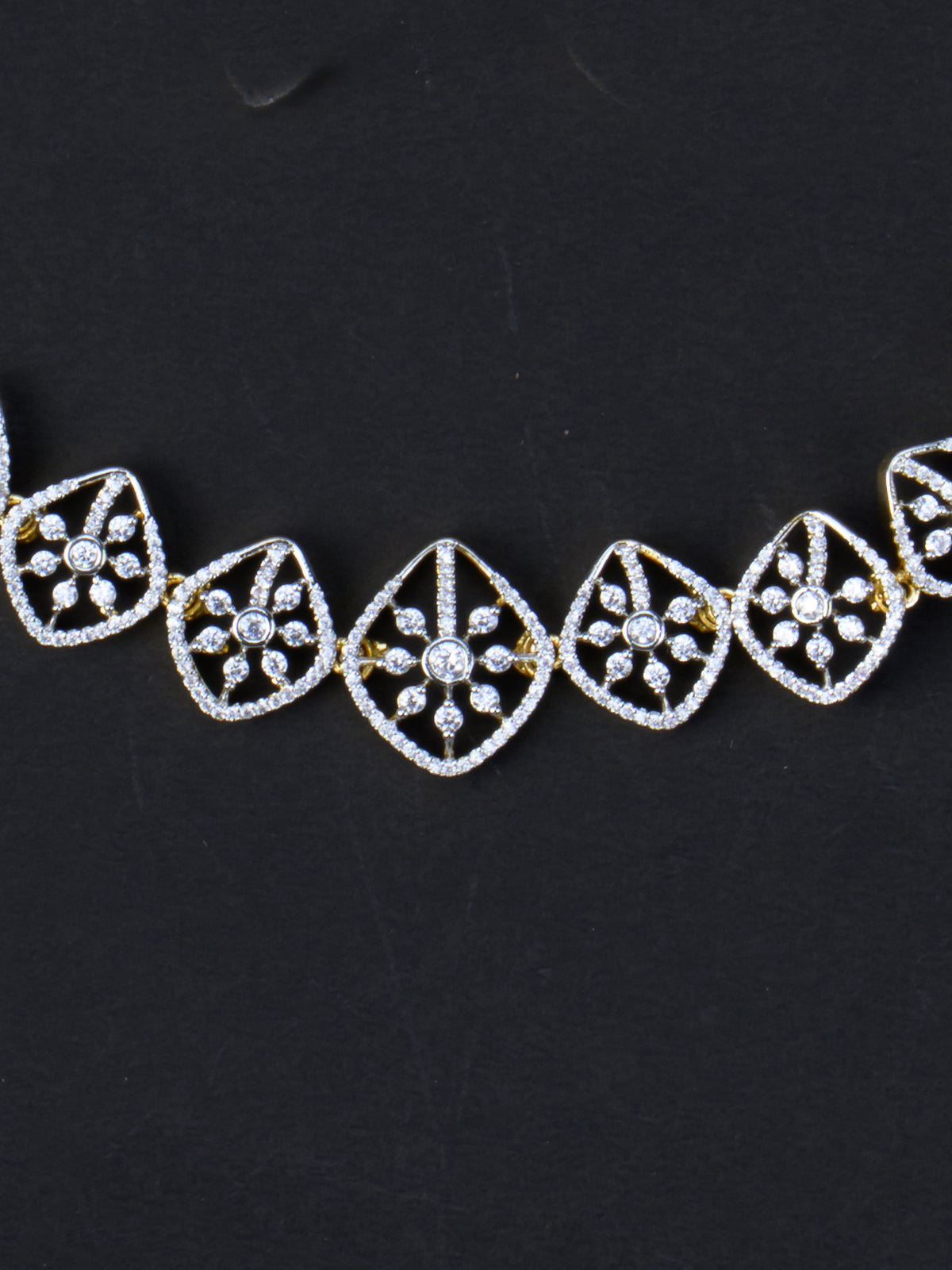 Kusumika AD Necklace Set - Gold Polish necklace close-up