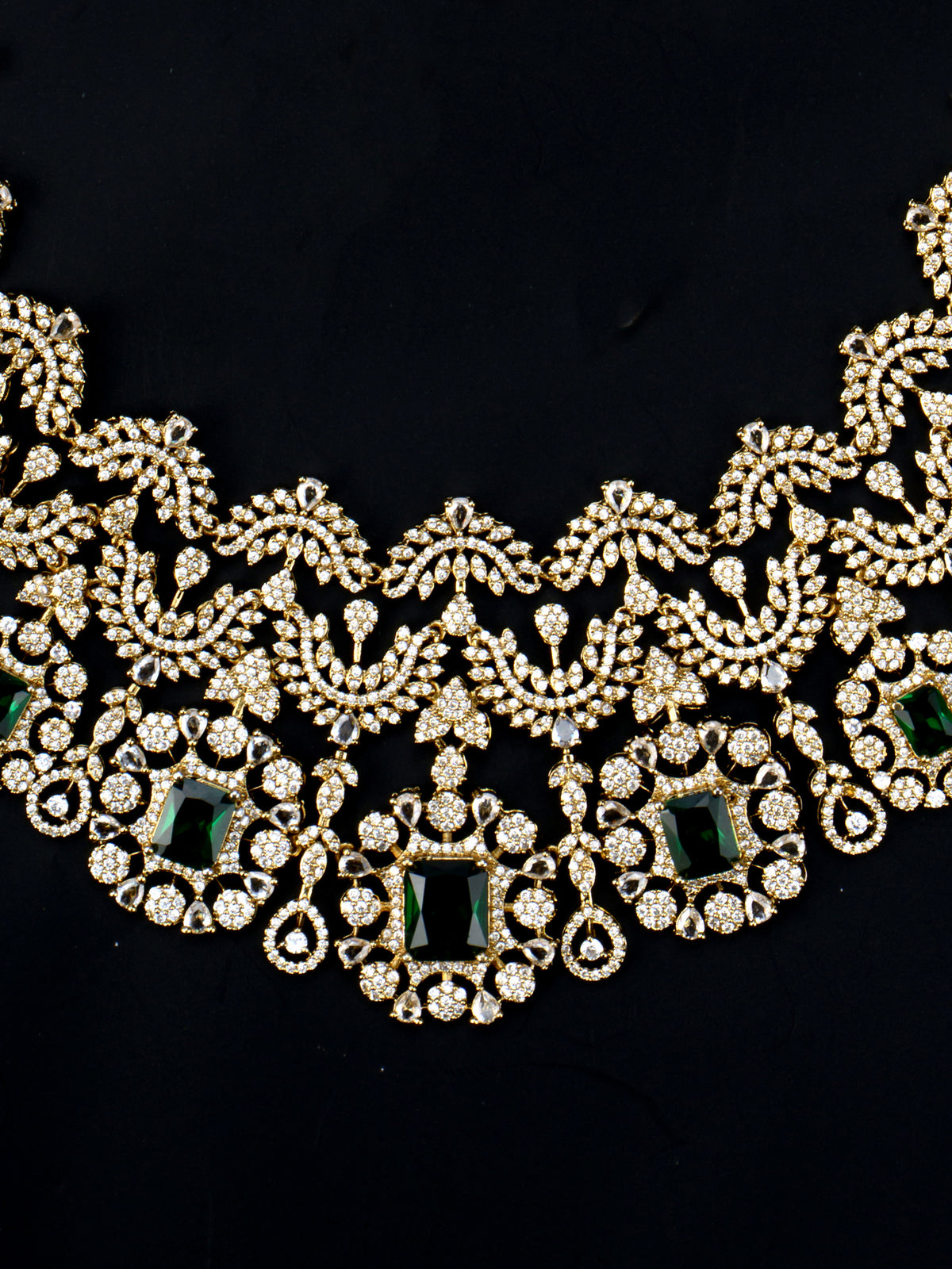 Emeralda Royale Necklace Set