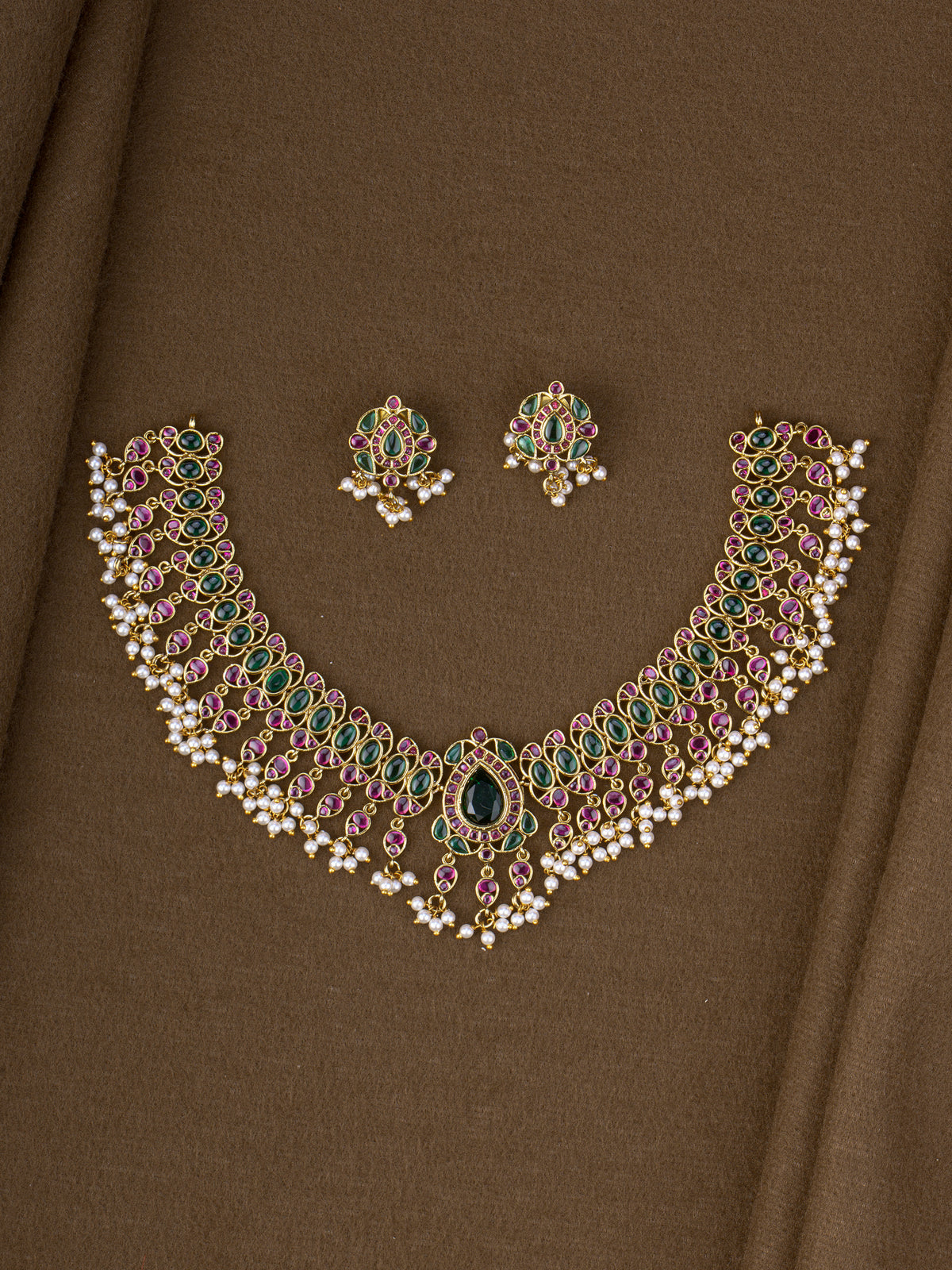 Arjima Guttapusalu Choker