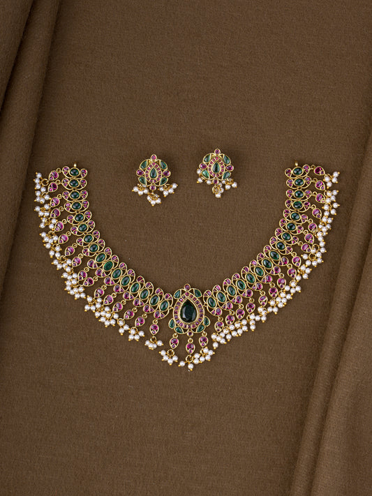Arjima Guttapusalu Choker