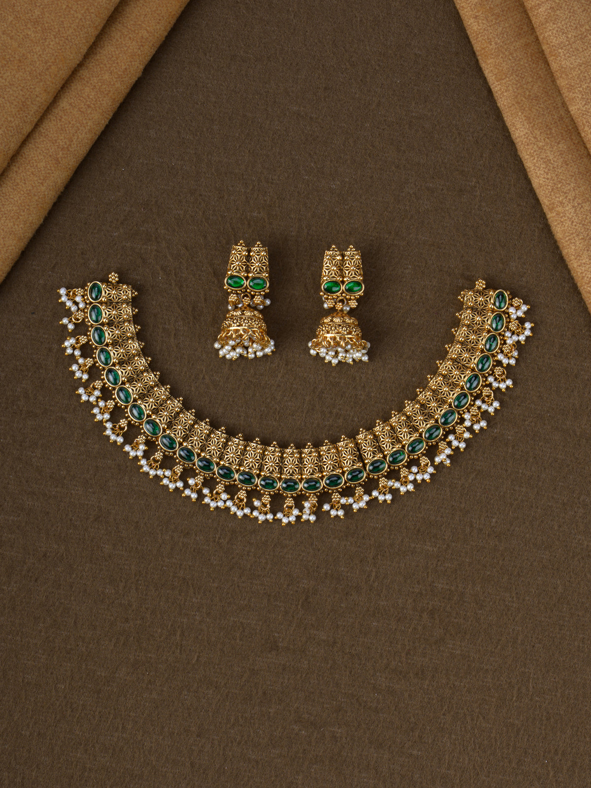 Antique Green Stone Choker Set
