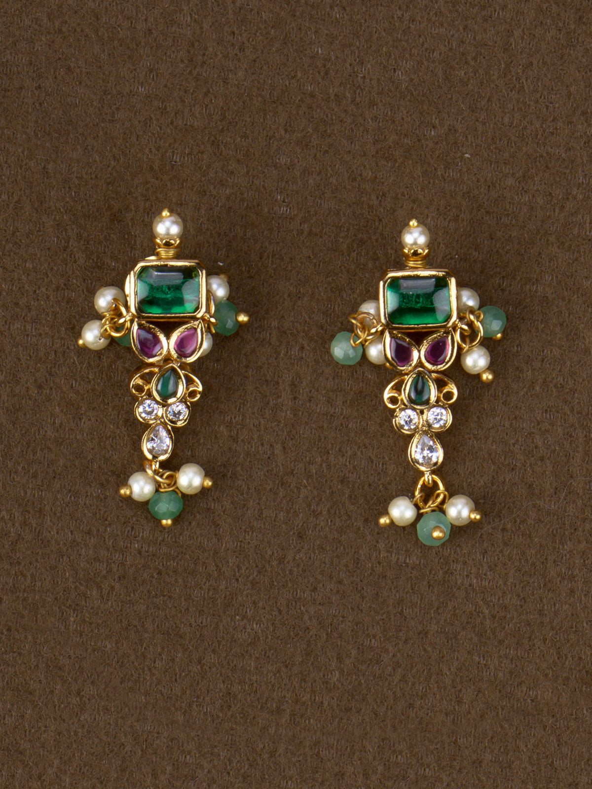 Zehra Emerald Necklace Set