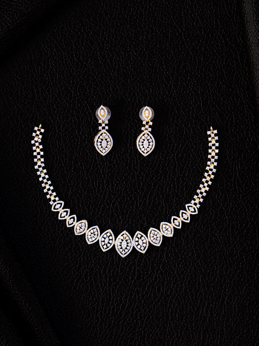 Glitz Diamond Choker