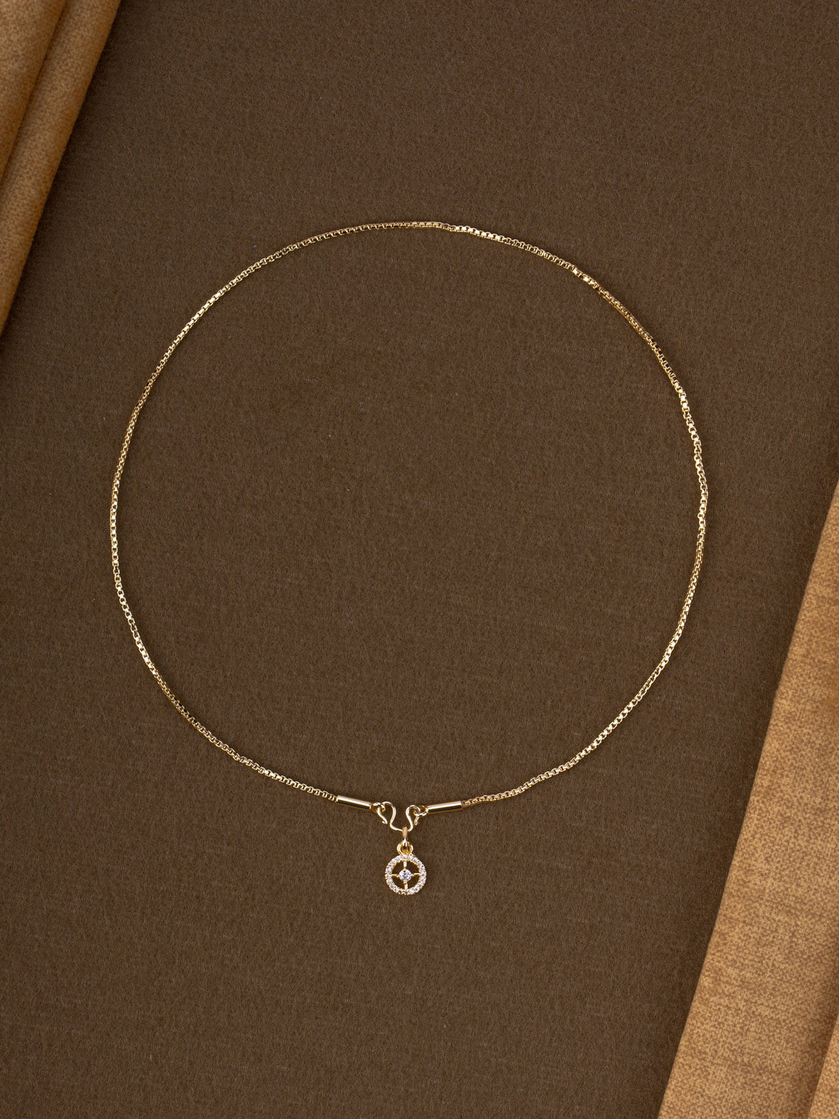 Glimmer Pendant Chain - Circle Solitaire