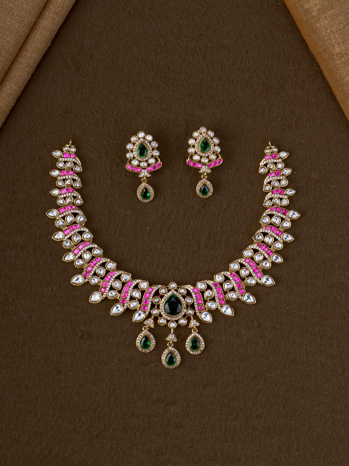 Rajasi Kundan Necklace Set