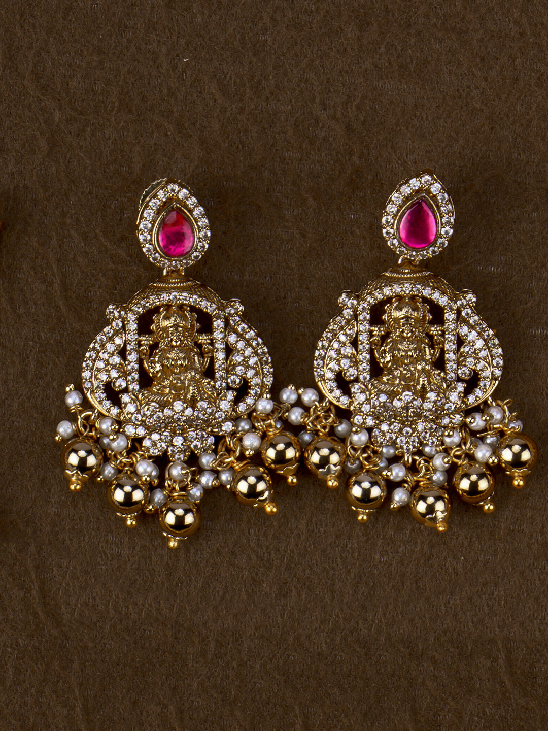 Sridevi Victorian Necklace Set