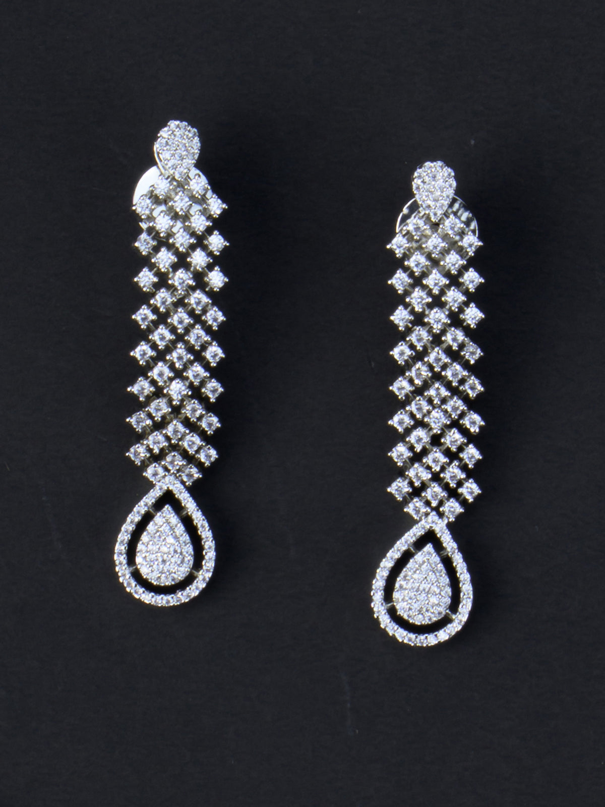 Bindu AD Necklace Set - Silver Polish earrings