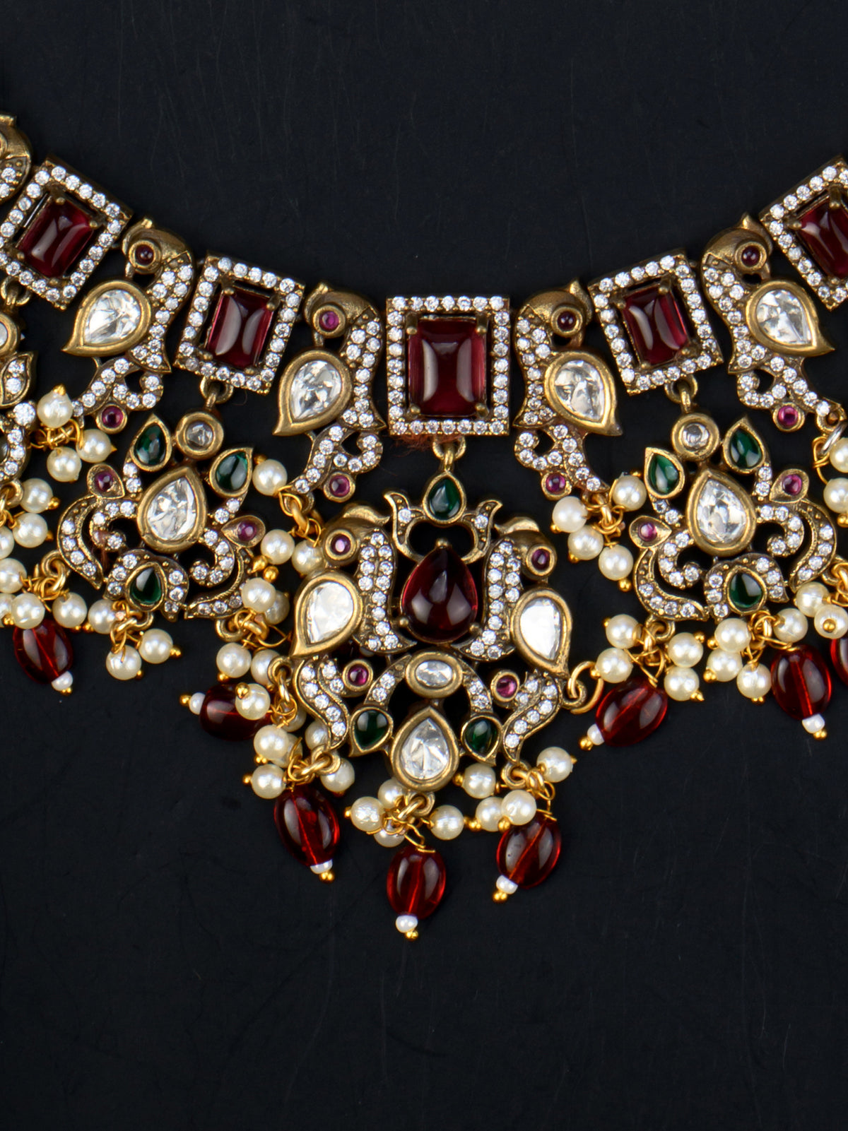 Kiliya Parrot Victorian Necklace centre close-up