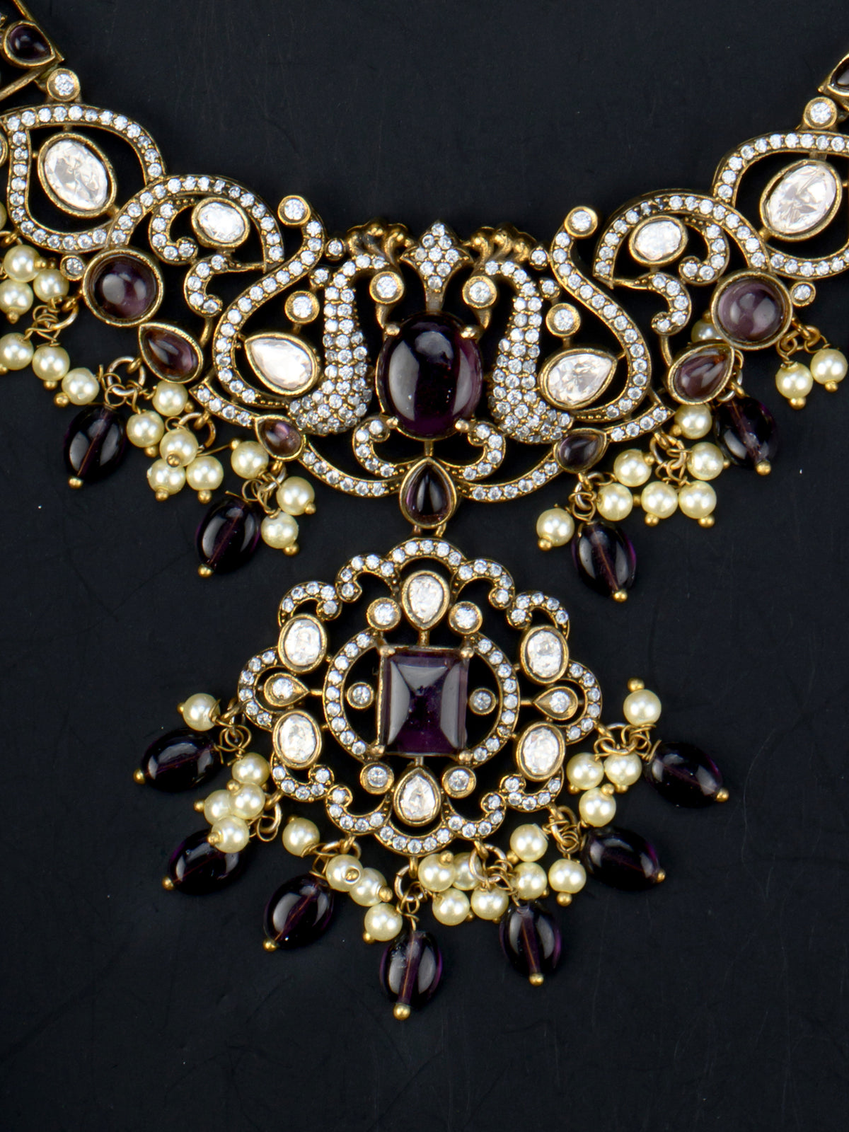 Neelambari Victorian Necklace pendant close-up