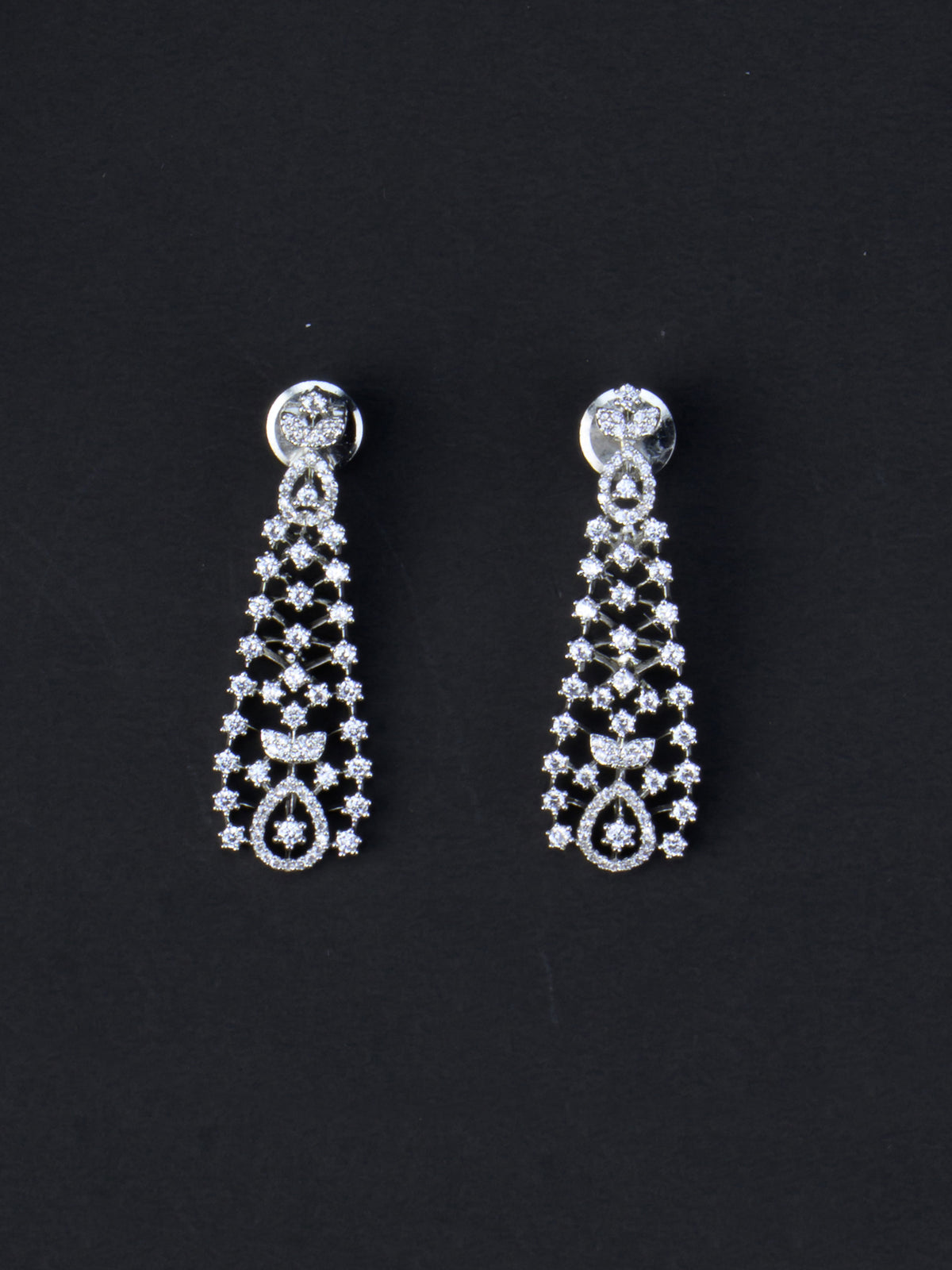 Pallavi AD Necklace Set - Silver Polish earrings