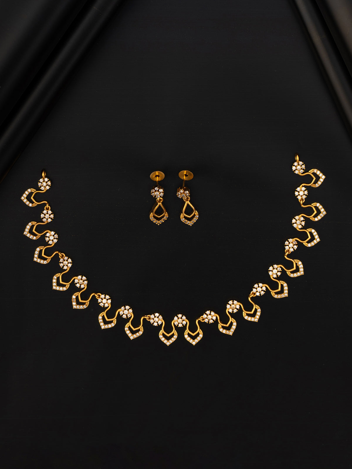 Shanaya AD Floral Necklace