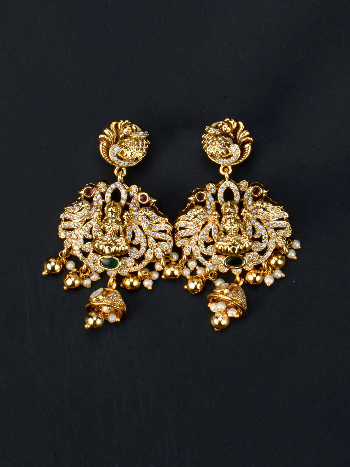 Shreya Lakshmi Temple Haaram matching earrings