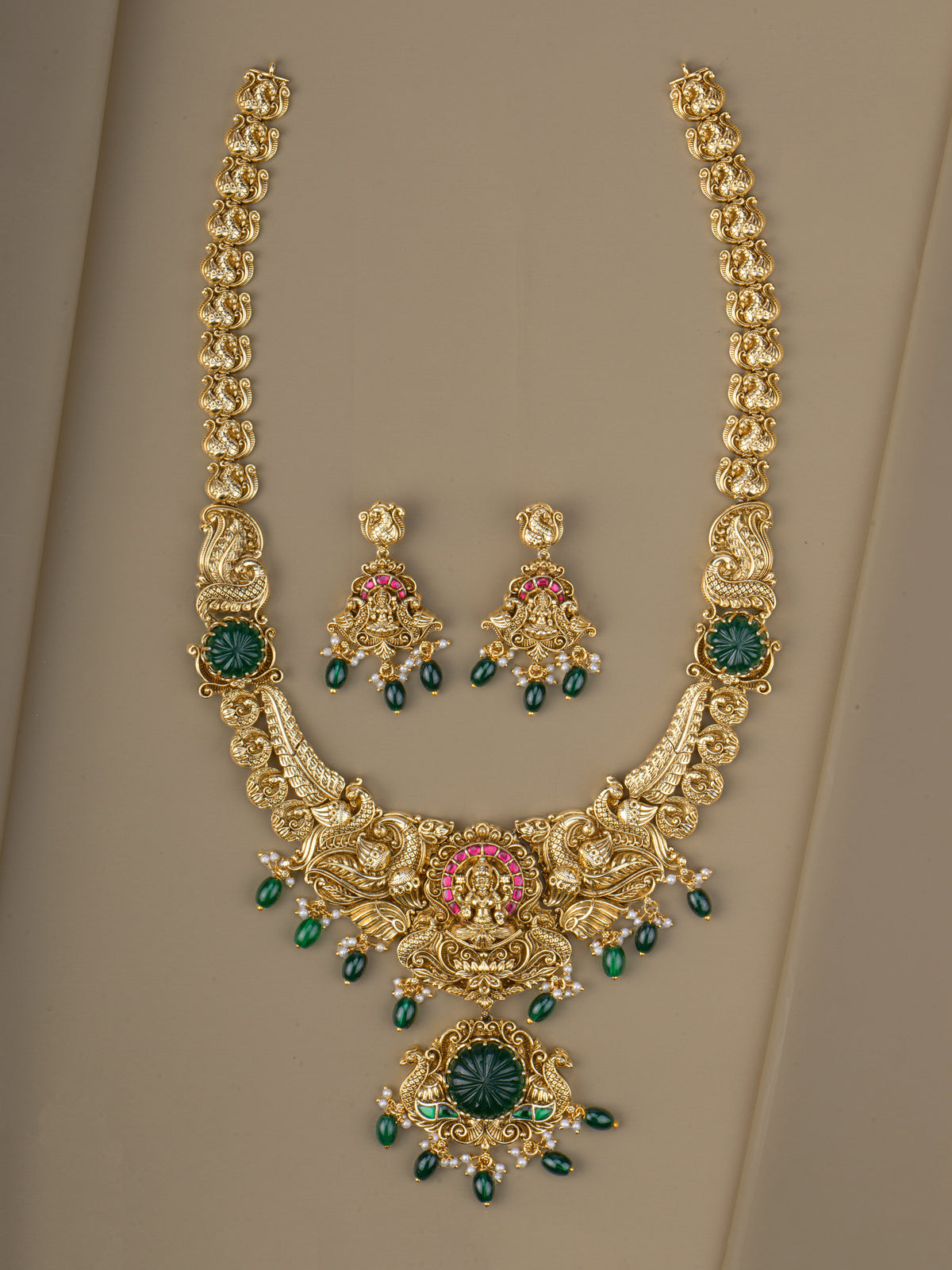 Mughil Haaram set