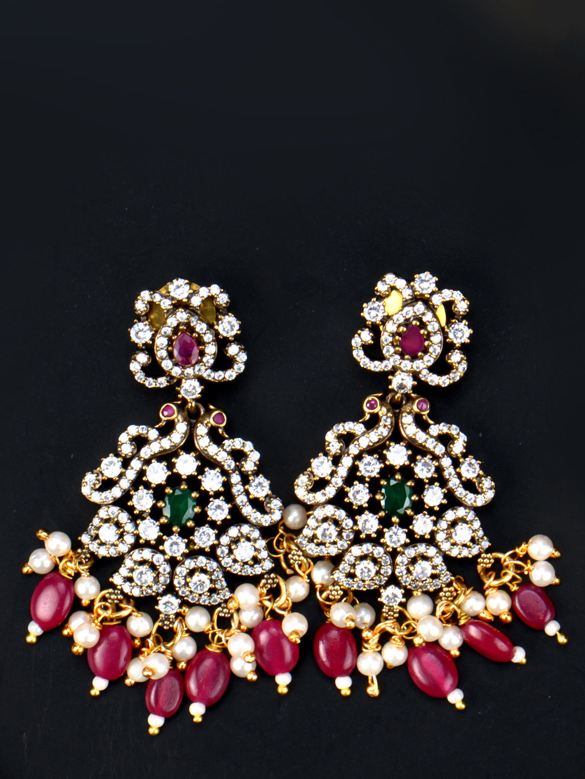 Aadhya Victorian Hasli Necklace matching earrings