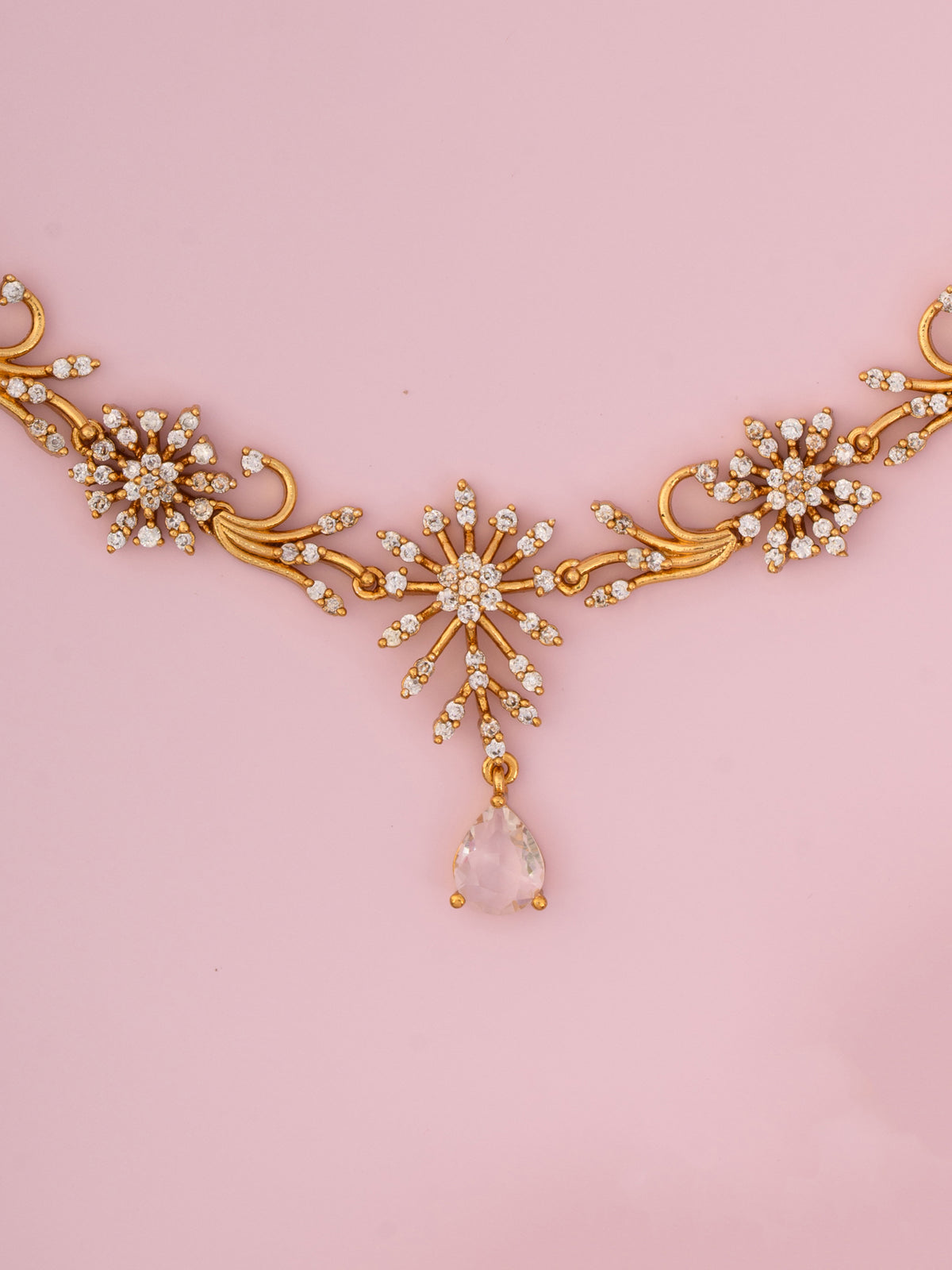 Daris AD Necklace