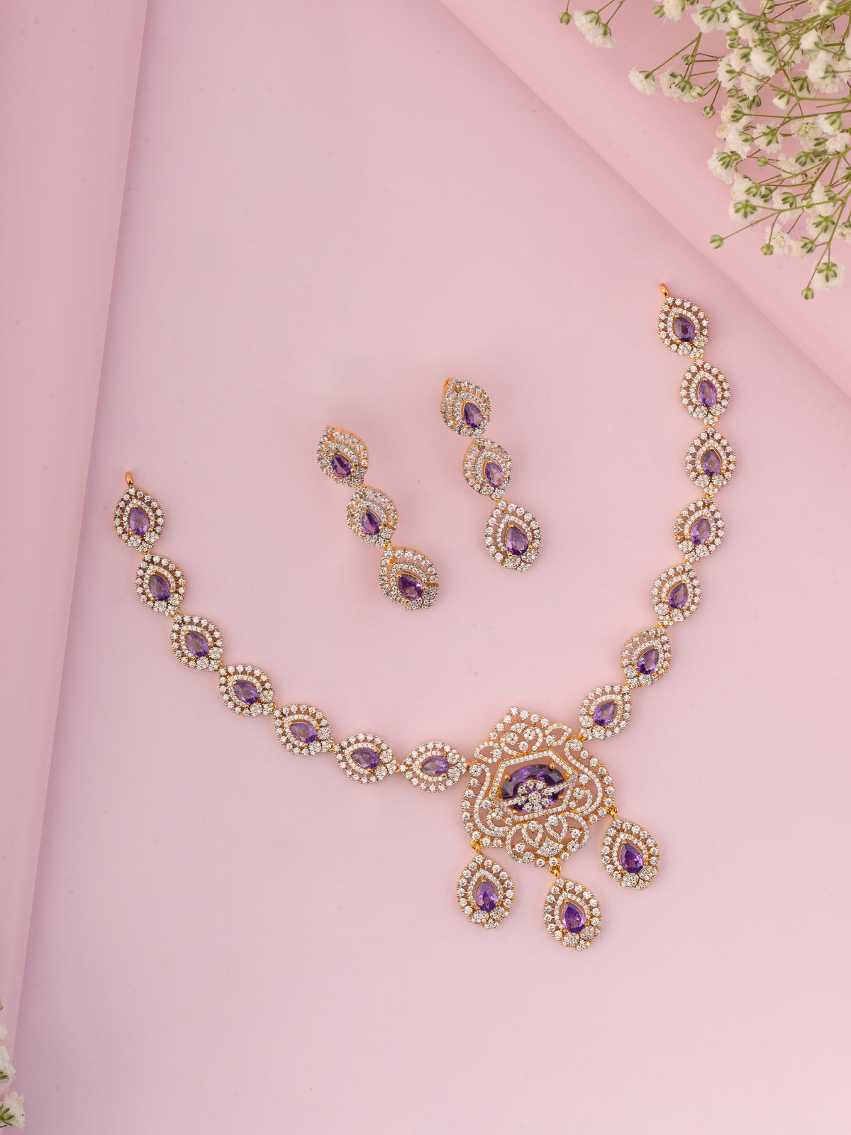 Rishtitha Diamond Necklace