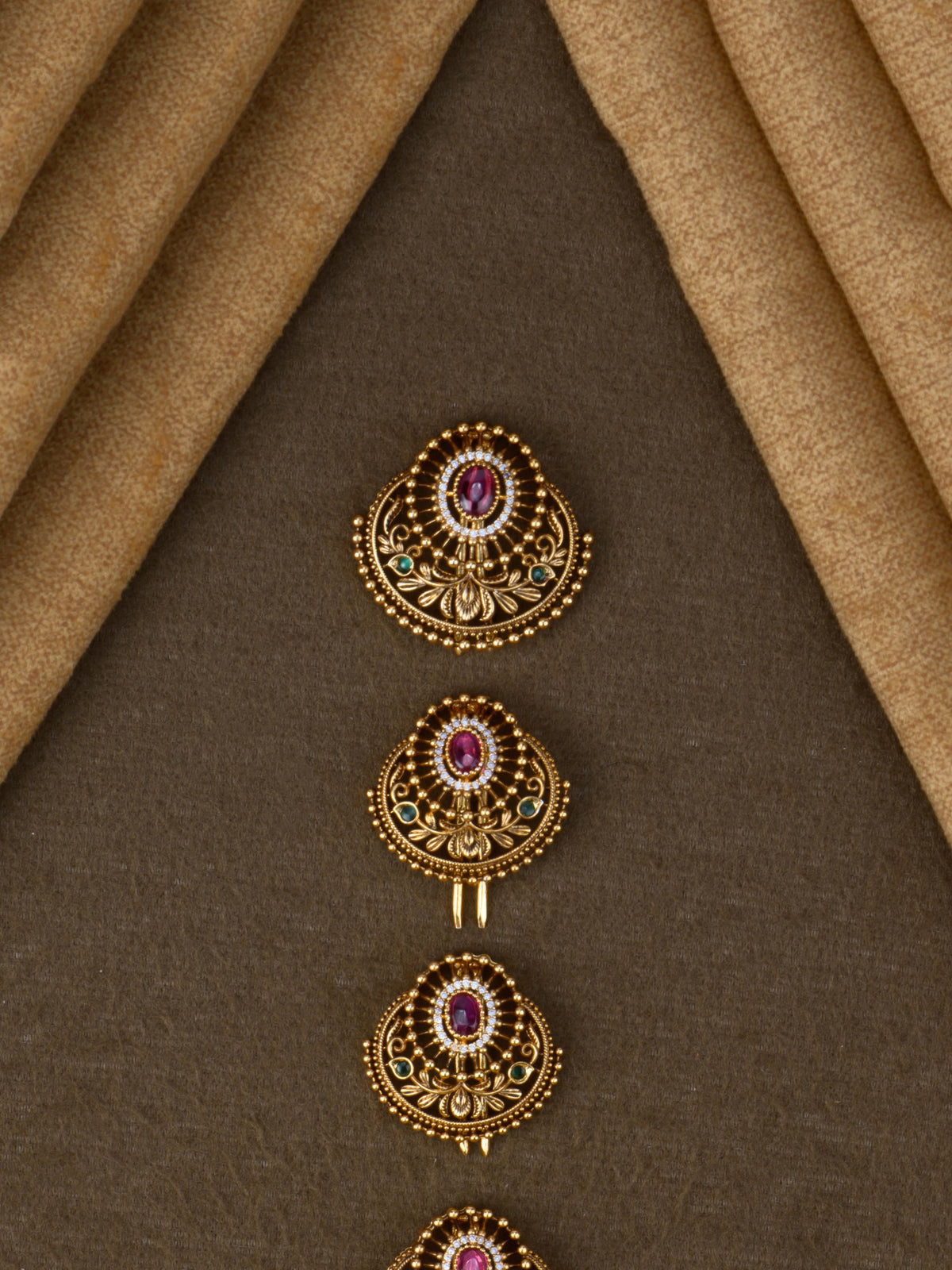Chandrika Antique Jada Billa - Multi close-up