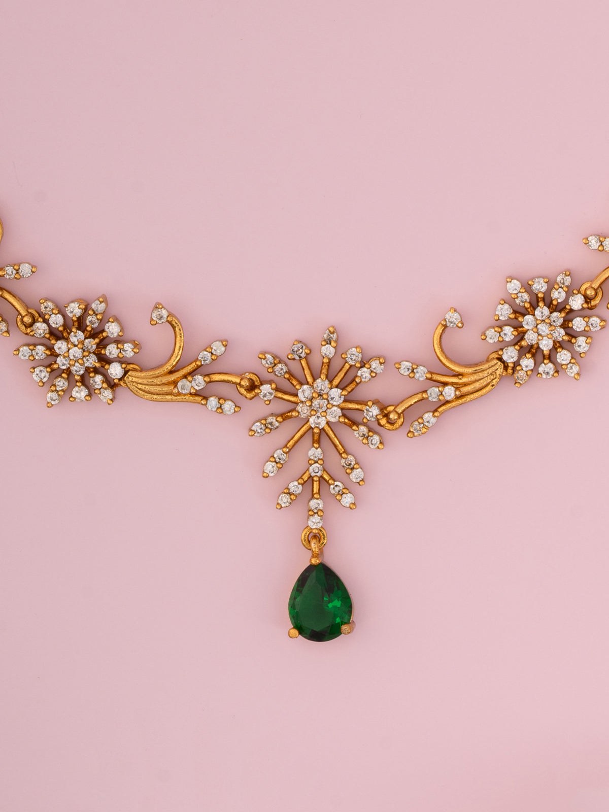 Daris AD Necklace