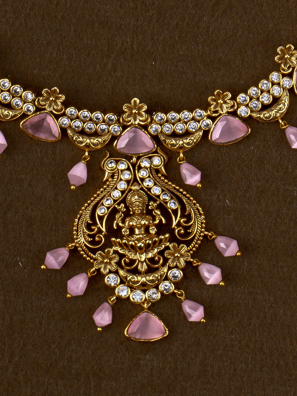 Gulabi Lakshmi Necklace Set
