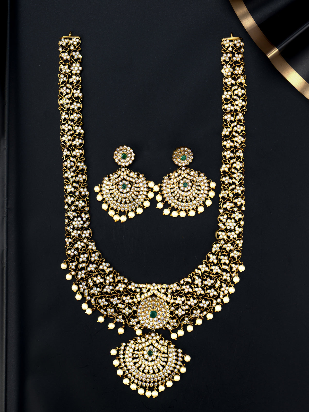 Sri Varnika Victorian Haaram