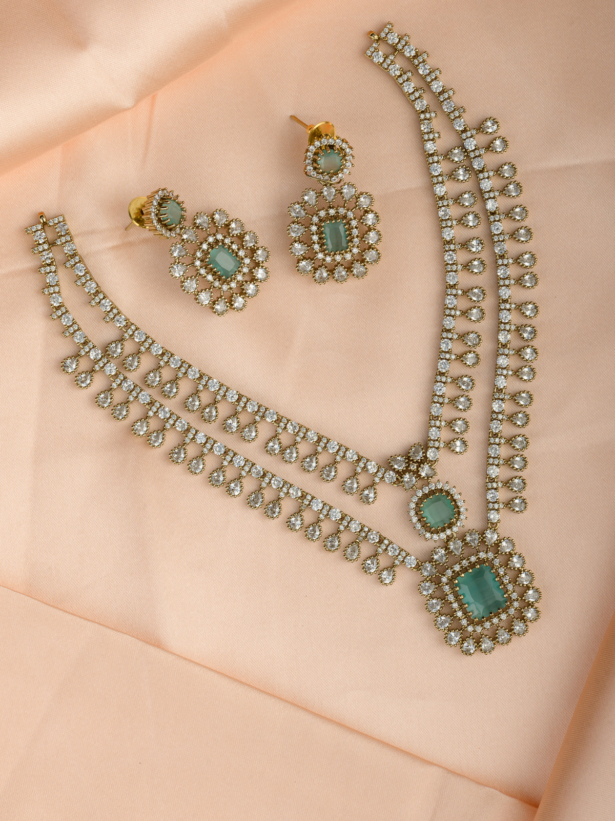 Neorah Dual Layer Necklace