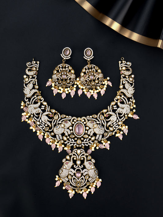 Mayuri Victorian Necklace Set