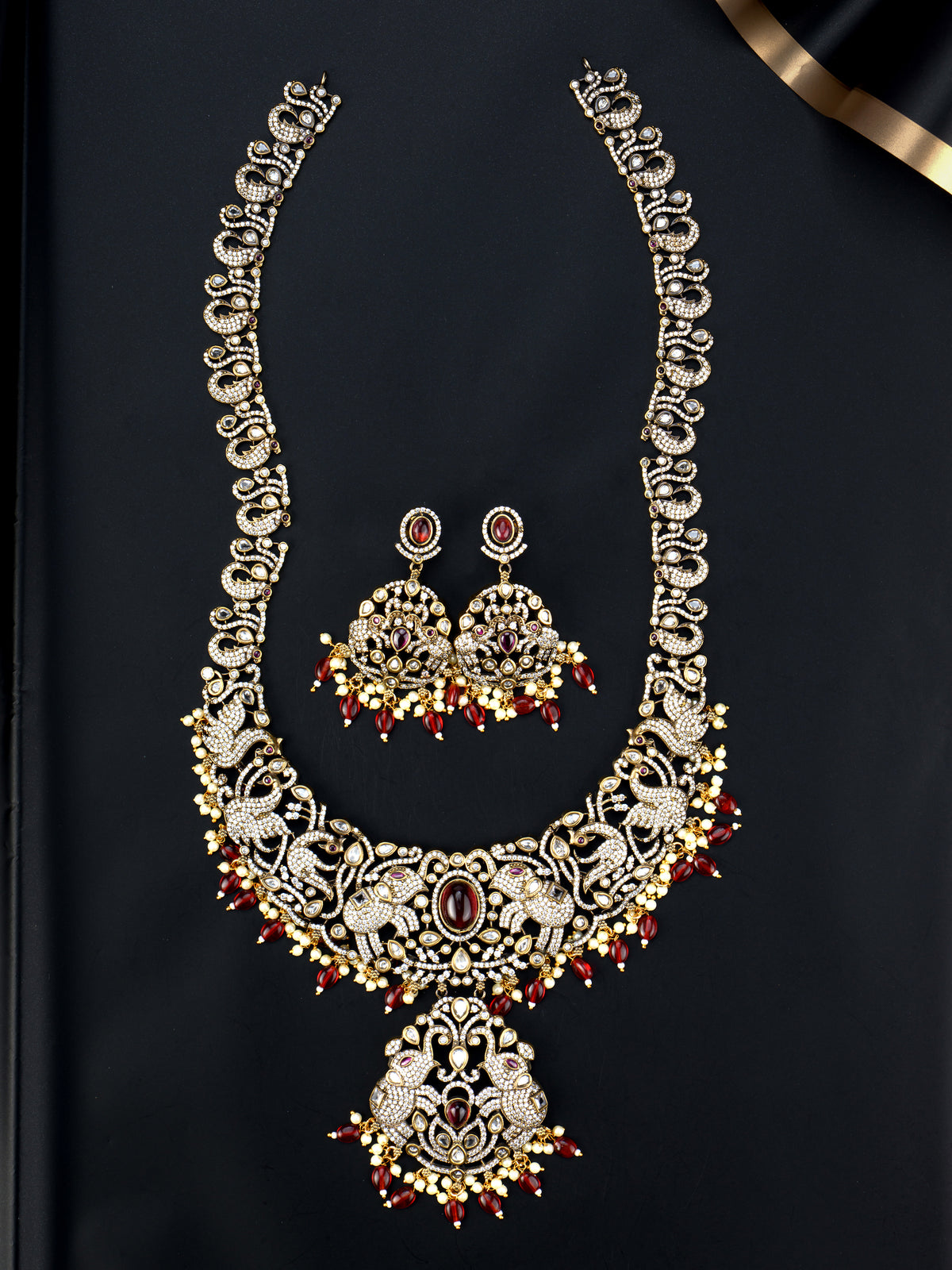 Rajamayuri Victorian Haaram