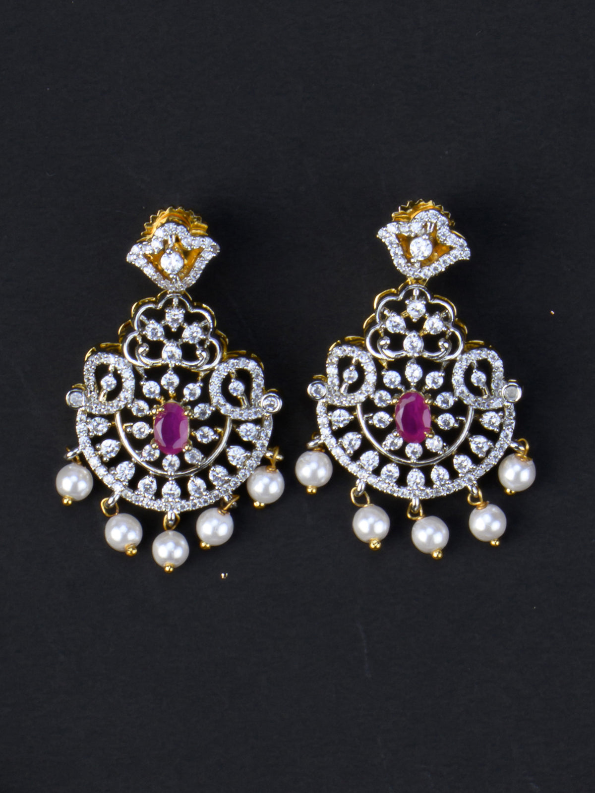 Mukthamani AD Necklace Set - Red earrings
