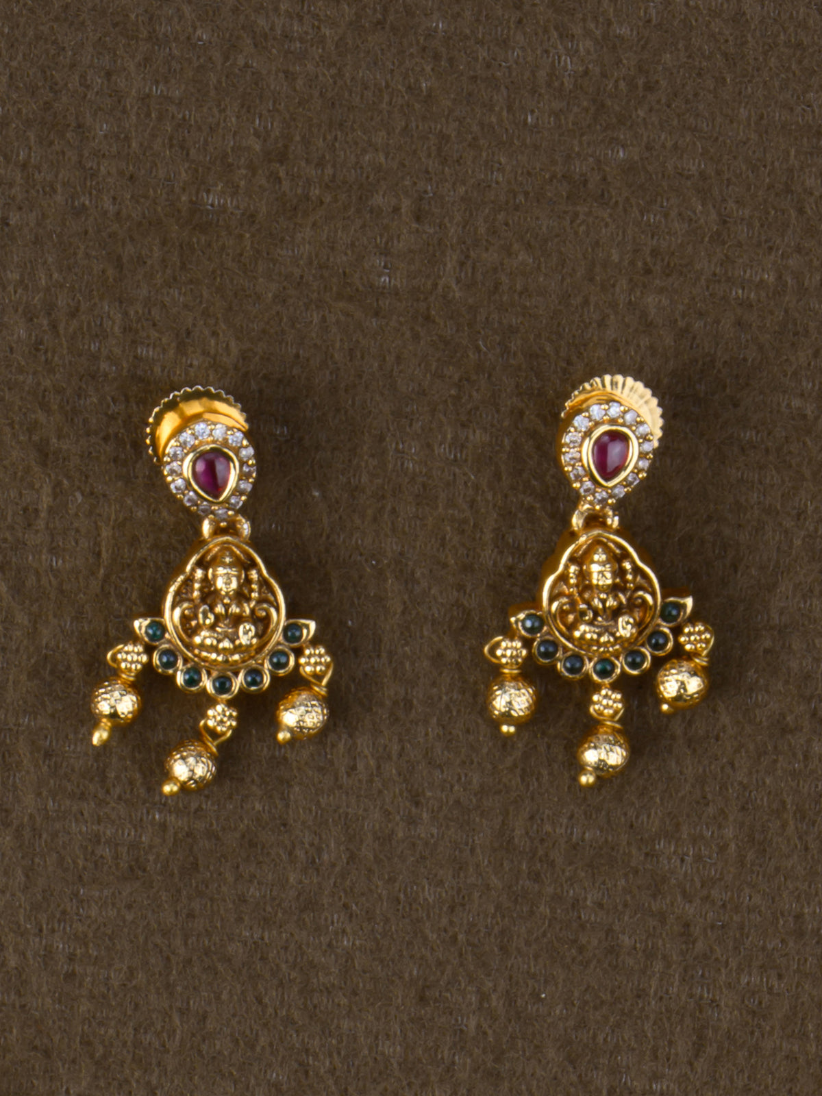 Lakshmipriya Temple Necklace Set - Red earrings