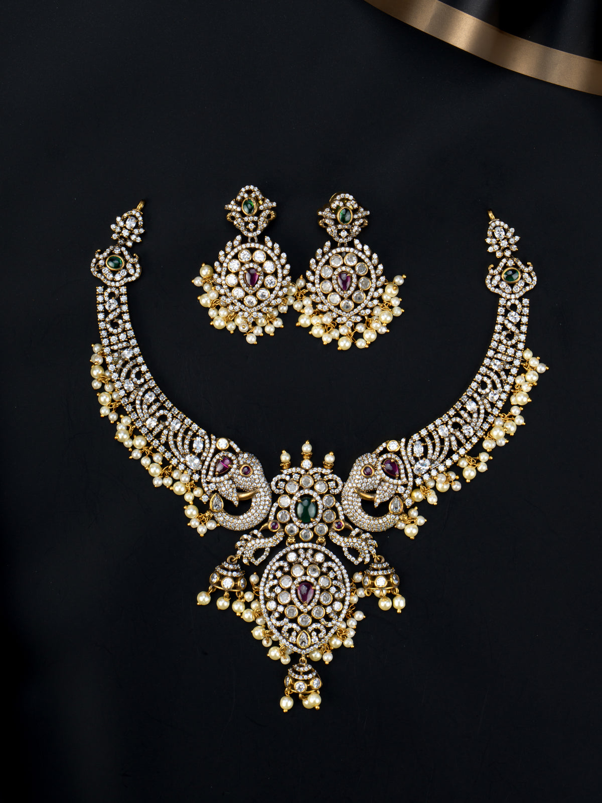 Mrinal Mayuri Victorian Necklace Set