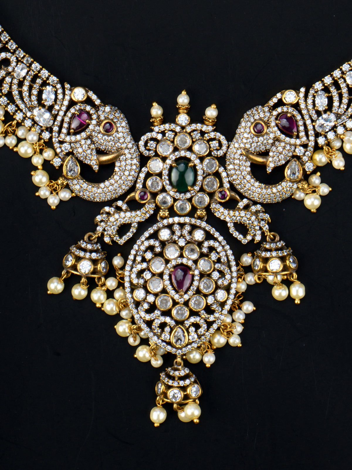 Mrinal Mayuri Victorian Necklace Set