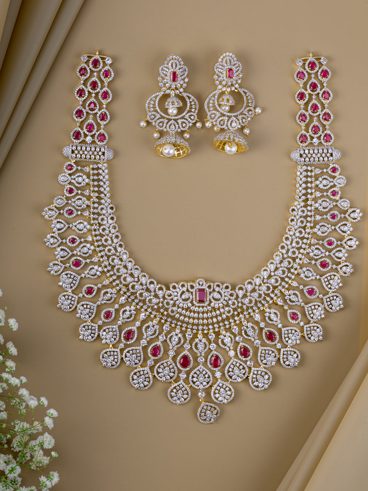 Vidhyaksha Diamond Mid Haaram