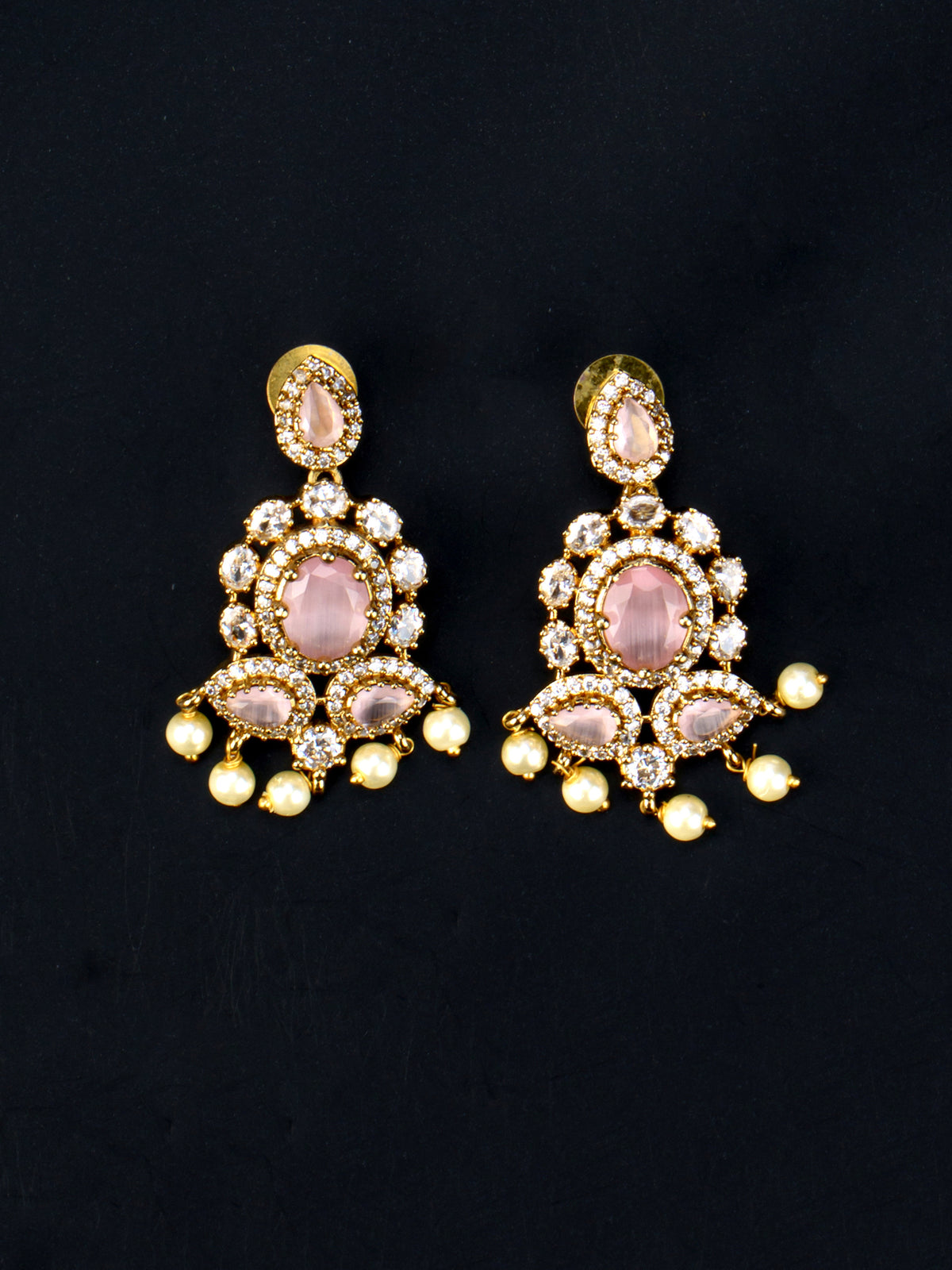 Triveni Blush Victorian Necklace
