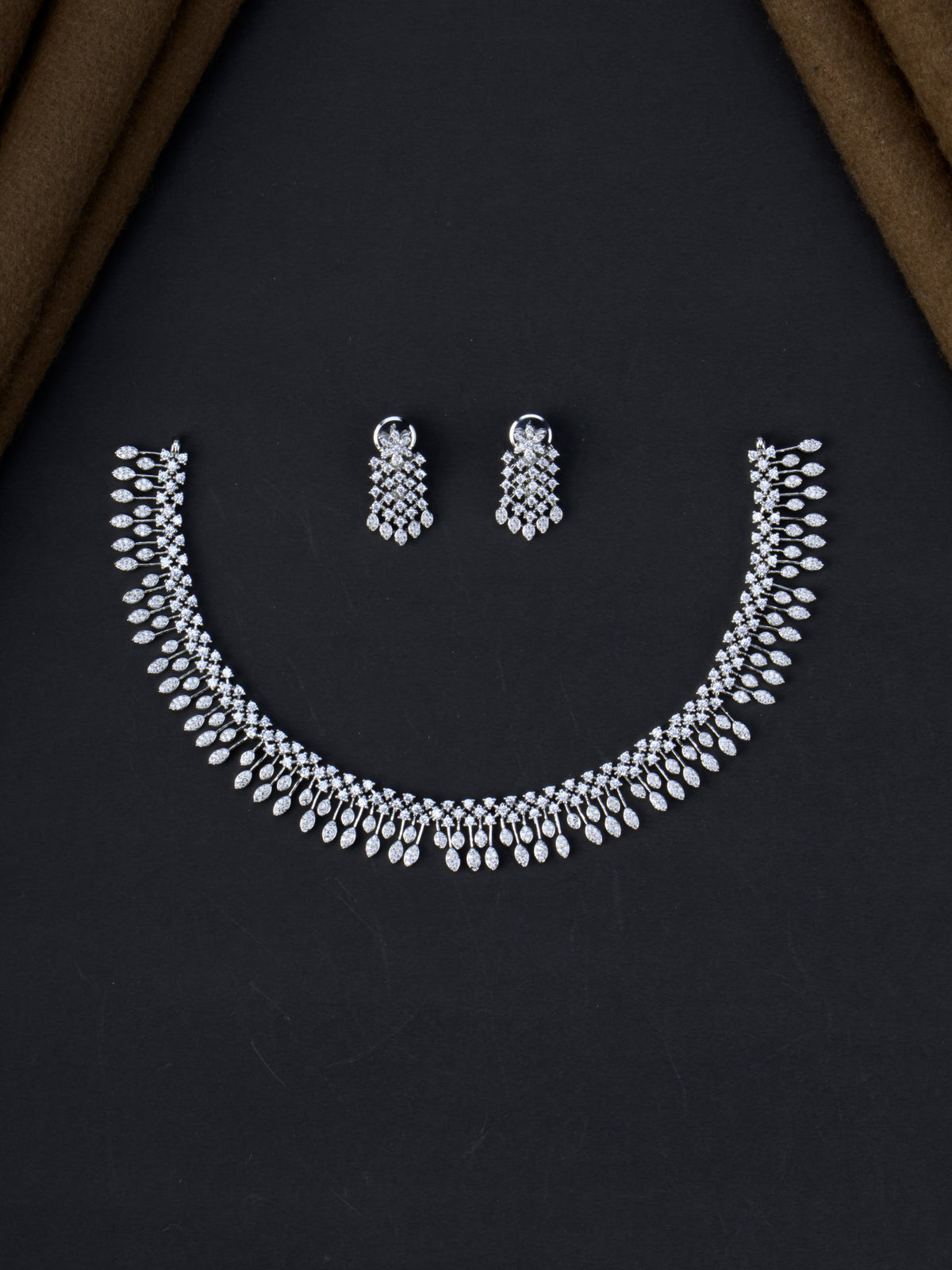 AD marquise leaf necklace set - Silver