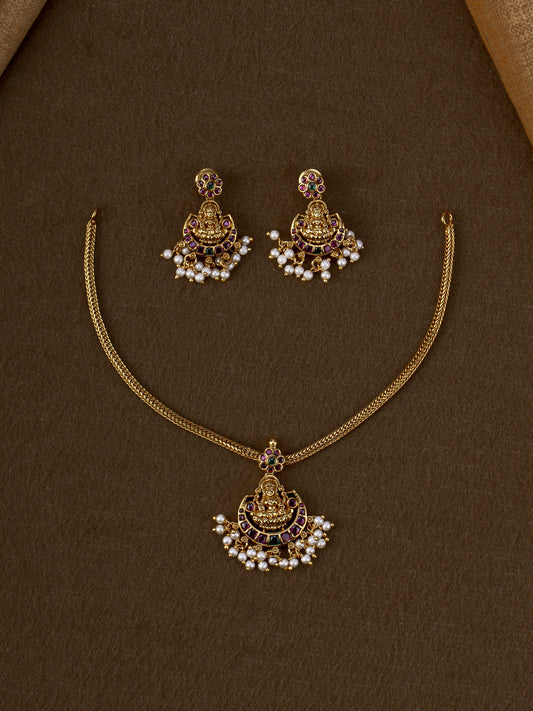 Chandra Lakshmi Pendant Set