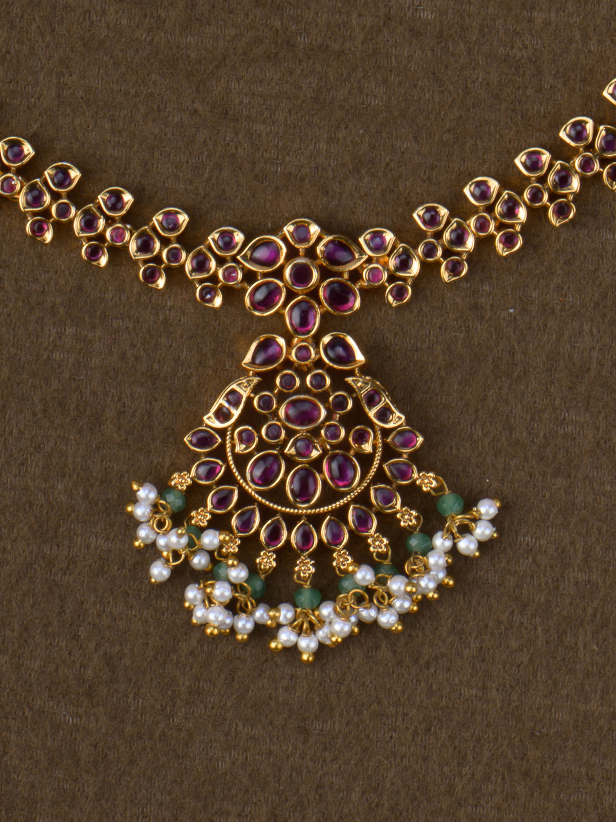 Kemp Mallika Haaram Set - Red pendant close-up