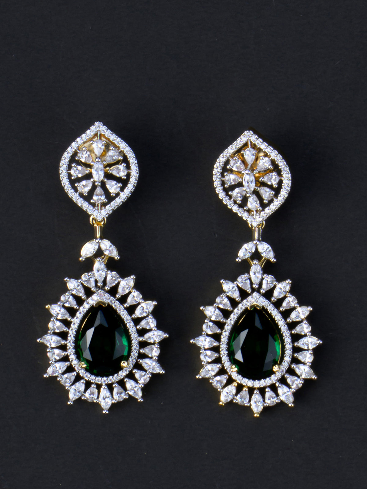 Shyamala AD Necklace Set - earrings