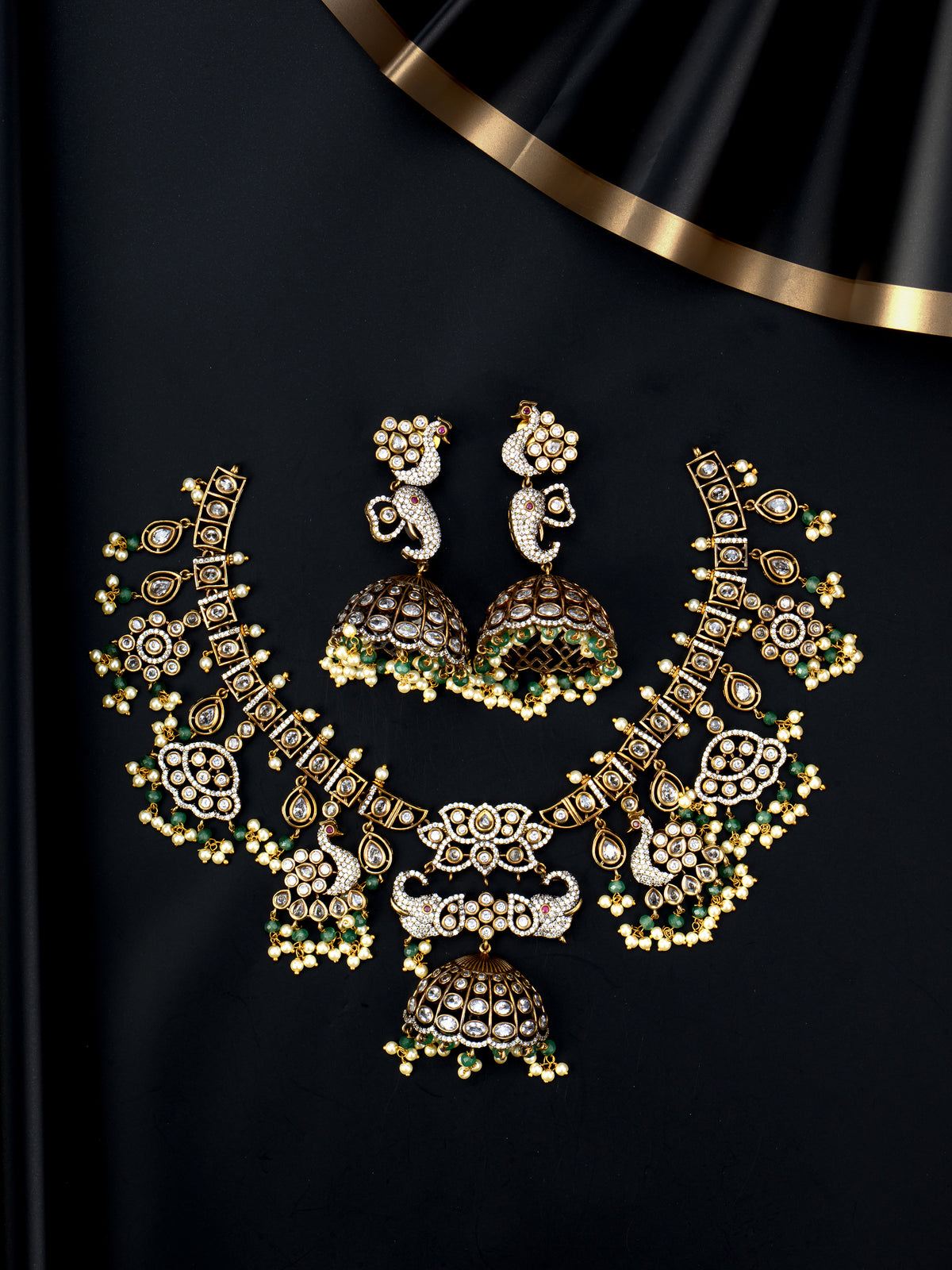 Morvika Victorian Choker Set