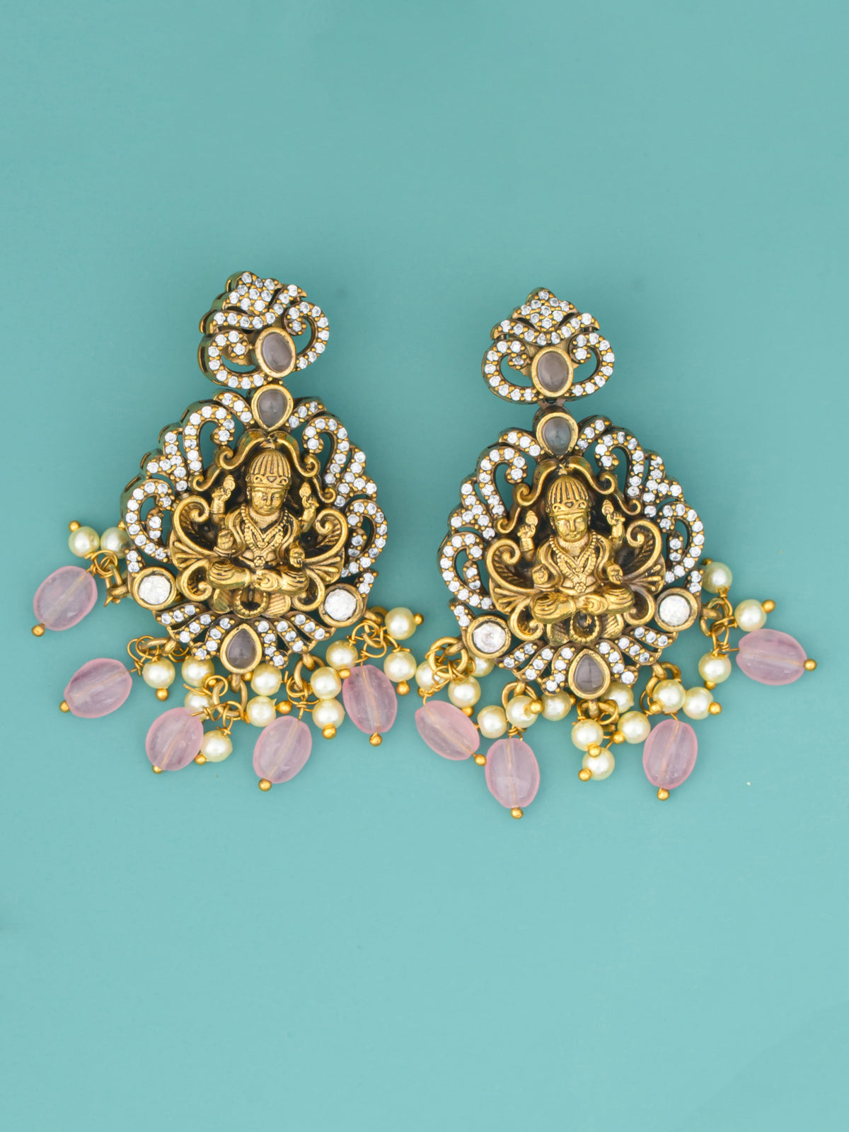 Vesanthika Victoria Necklace