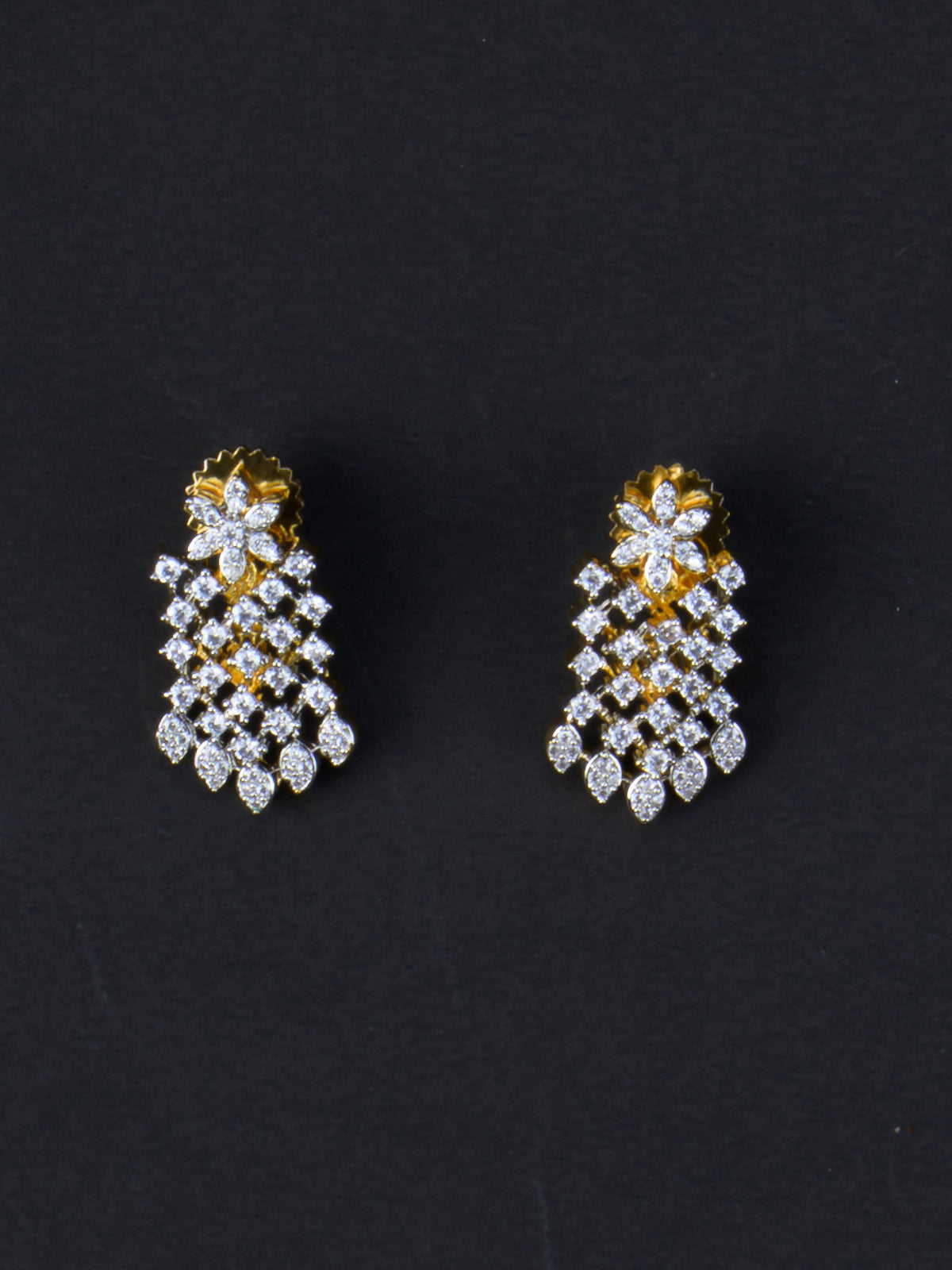 Matching earrings - Gold