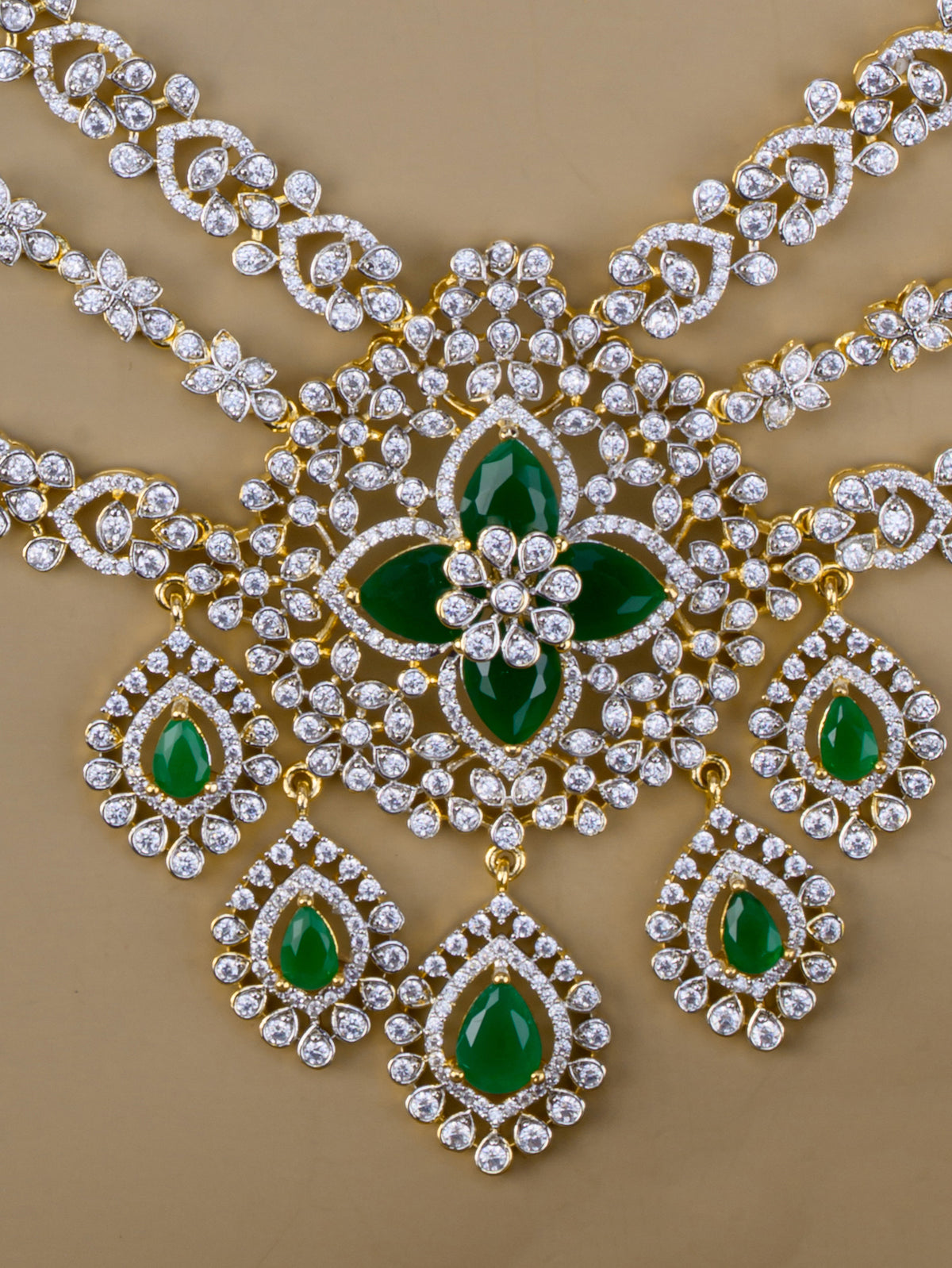 Suthaarika Diamond Mid Haaram